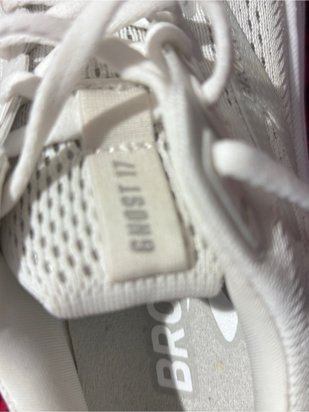 Brooks Women’s Ghost 17 White Silver Running Shoes 5.5M Excellent Condition - Picture 6 of 9